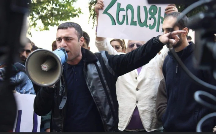 Քաղաքական հրահանգը իջեցվեց՝ կալանավորելու պատգամավորի օգնականին․ «Ժողովուրդ»