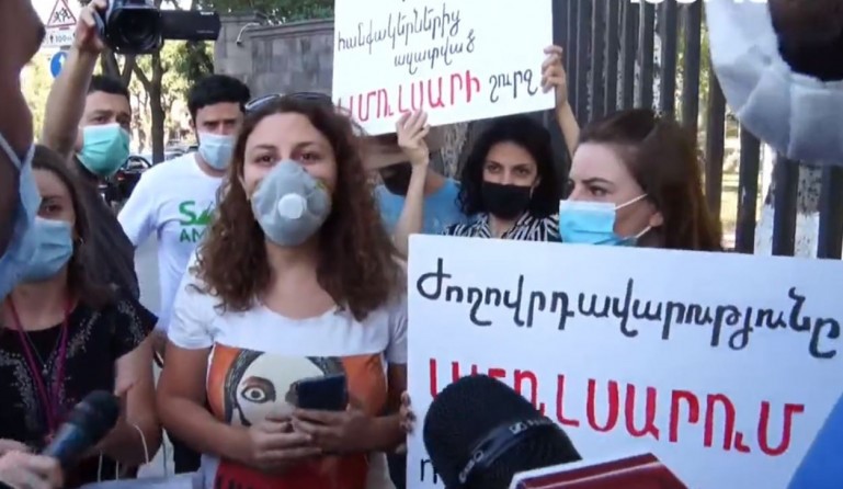 Ի պաշտպանություն Ամուլսարի՝ ակցիա ԱԺ-ի մոտ. ուղիղ