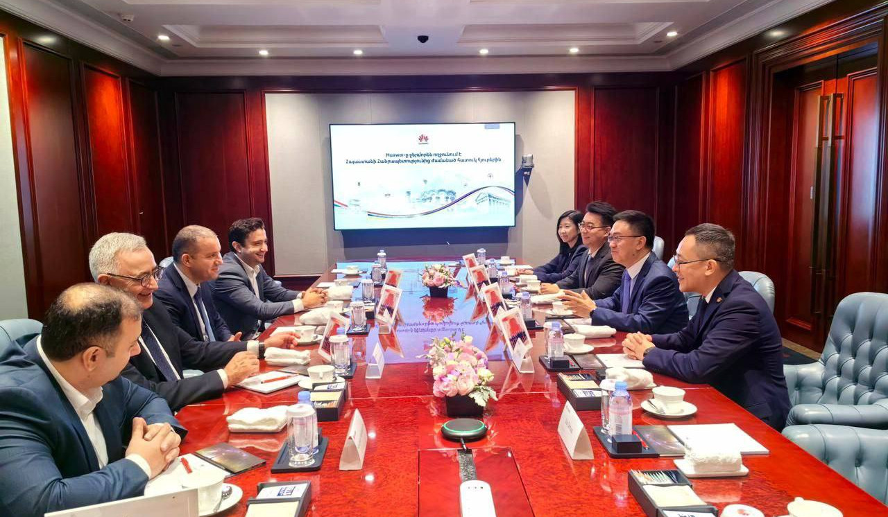 Վահան Քերոբյանը «Huawei Technologies» ընկերության ներկայացուցիչների հետ քննարկել է թվային տնտեսությանը վերաբերող հարցեր