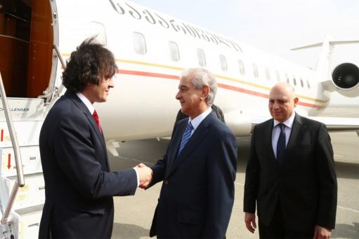 Վրաստանի վարչապետը պաշտոնական այցով ժամանել է Ադրբեջան (լուսանկար)