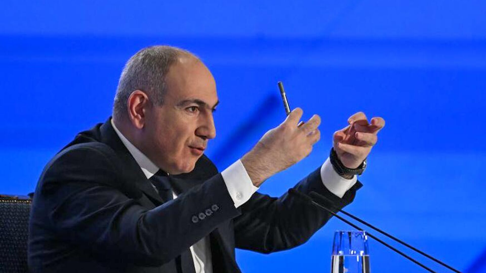 Գնահատականը՝ քեզ, թոշակի 10 տոկոսը՝ ինձ «հին ավանդույթները» չպետք է վերադառնան. Փաշինյան