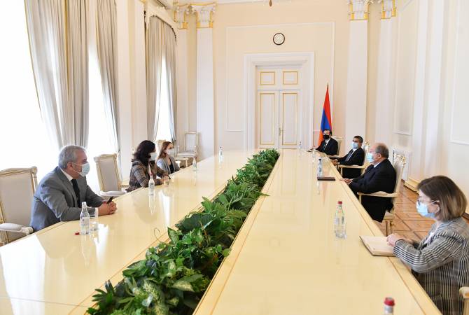 Արմեն Սարգսյանը հանդիպել է Աժ «Իմ քայլը» պատգամավորական խմբակցության ներկայացուցիչների հետ