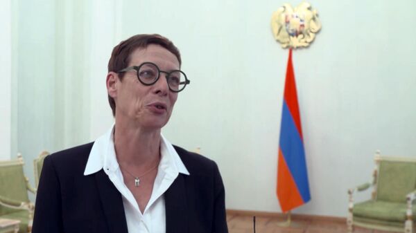 Ֆրանսիան պահանջում է, որ բռնություն չկիրառվի ԼՂ բնակչության նկատմամբ, որի ձգտումը միայն խաղաղ ապրելն է. Անն Լույո