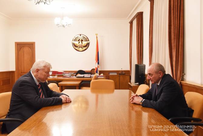Բակո Սահակյանն ընդունել է Անջեյ Կասպշիկին
