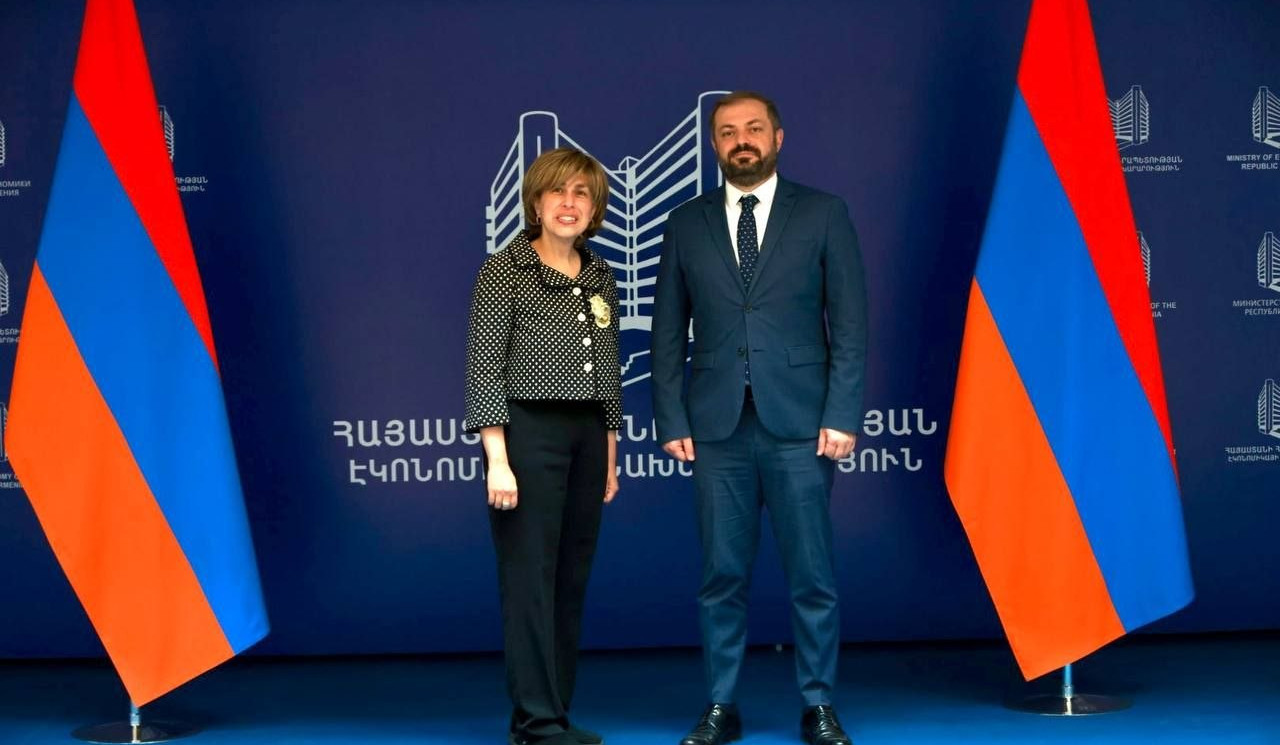 էկոնոմիկայի նախարարը և Եգիպտոսի դեսպանը քննարկել են երկկողմ առևտրաշրջանառության ավելացման և գործարար կապերի ակտիվացման հնարավորությունները