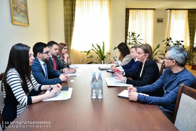 Բադասյանն ընդունել է Փախստականների գերագույն հանձնակատարի հայաստանյան գրասենյակի ներկայացուցչին