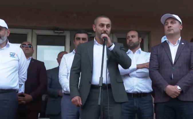 ՀՀ-ում կապրեմ ու կաշխատեմ միայն այս կառավարության հետ՝ վարչապետի շնորհիվ. Վարդենիս խոշորացված համայնքի ղեկավար