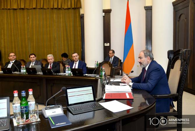 Առողջապահության ոլորտը հիմա մի թեթև շնչում է, եկեք այդ շունչը չփակենք․ նախարար
