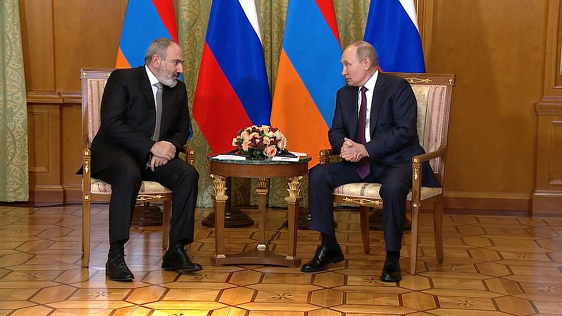 Для Армении важно, чтобы азербайджанские войска покинули нашу суверенную территорию, а также часть НК, которая находится в зоне ответственности российских миротворцев: Пашинян