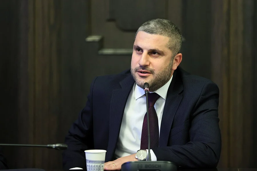 «Բնակչության հատուկ սպասարկում» ՀՈԱԿ-ի եկամուտներում այս տարի մոտ 4 անգամ աճել են. Փամբուխչյանը թվեր է հրապարակել
