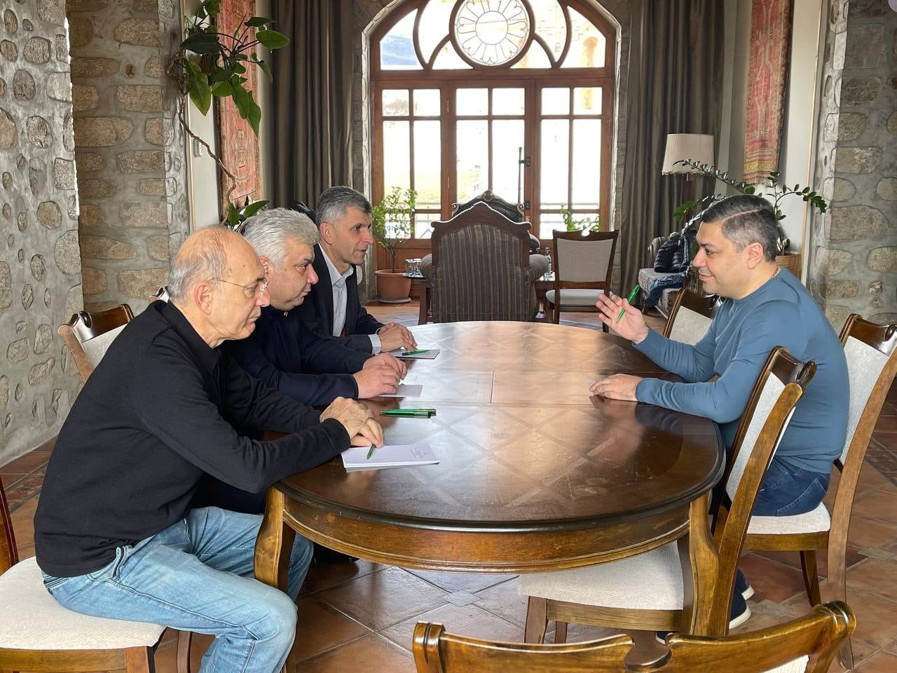 Արթուր Վանեցյանը հանդիպումներ է ունեցել Արցախի քաղաքական ուժերի հետ, քննարկել ստեղծված իրավիճակը