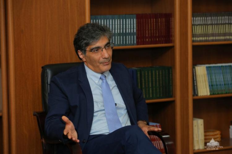 Ռուբեն Շուգարյանը չի մահացել, նա պայքարում է կյանքի համար