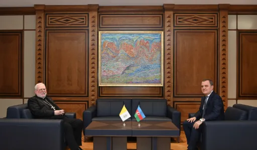 Բայրամովը և արքեպիսկոպոս Պոլ Ռիչարդ Գալագերը խոսել են խաղաղության օրակարգի մասին
