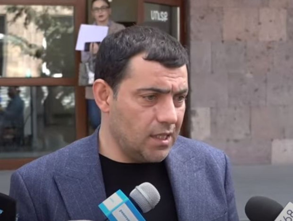 Մարտուն Գրիգորյանի հոր նկատմամբ իրականցվում է քաղաքական իրավունքների սահմանափակում. Փաստաբան