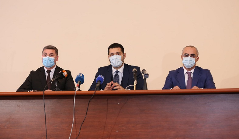 Գնել Սանոսյանը ներկայացրել է Արմավիրի նորանշանակ մարզպետին