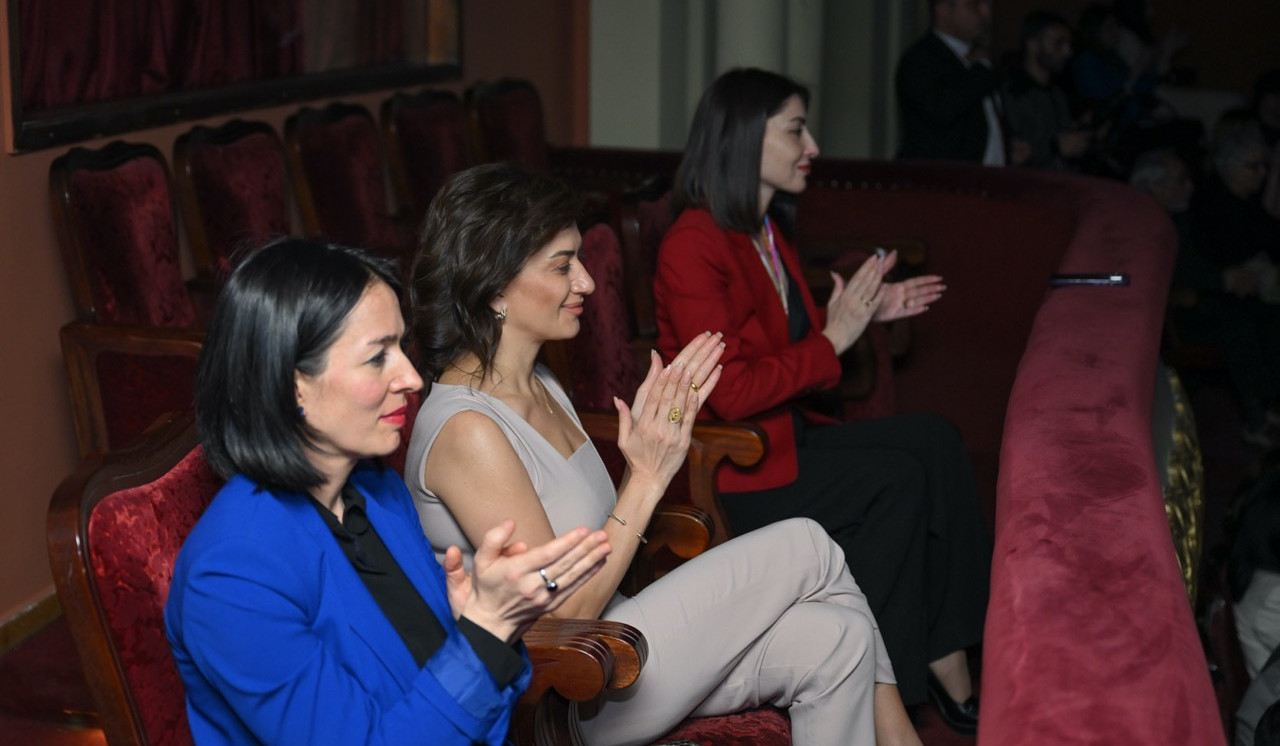 ՀՀ վարչապետի տիկին Աննա Հակոբյանը ներկա է գտնվել «Նռան գույնը» պարային ներկայացմանը