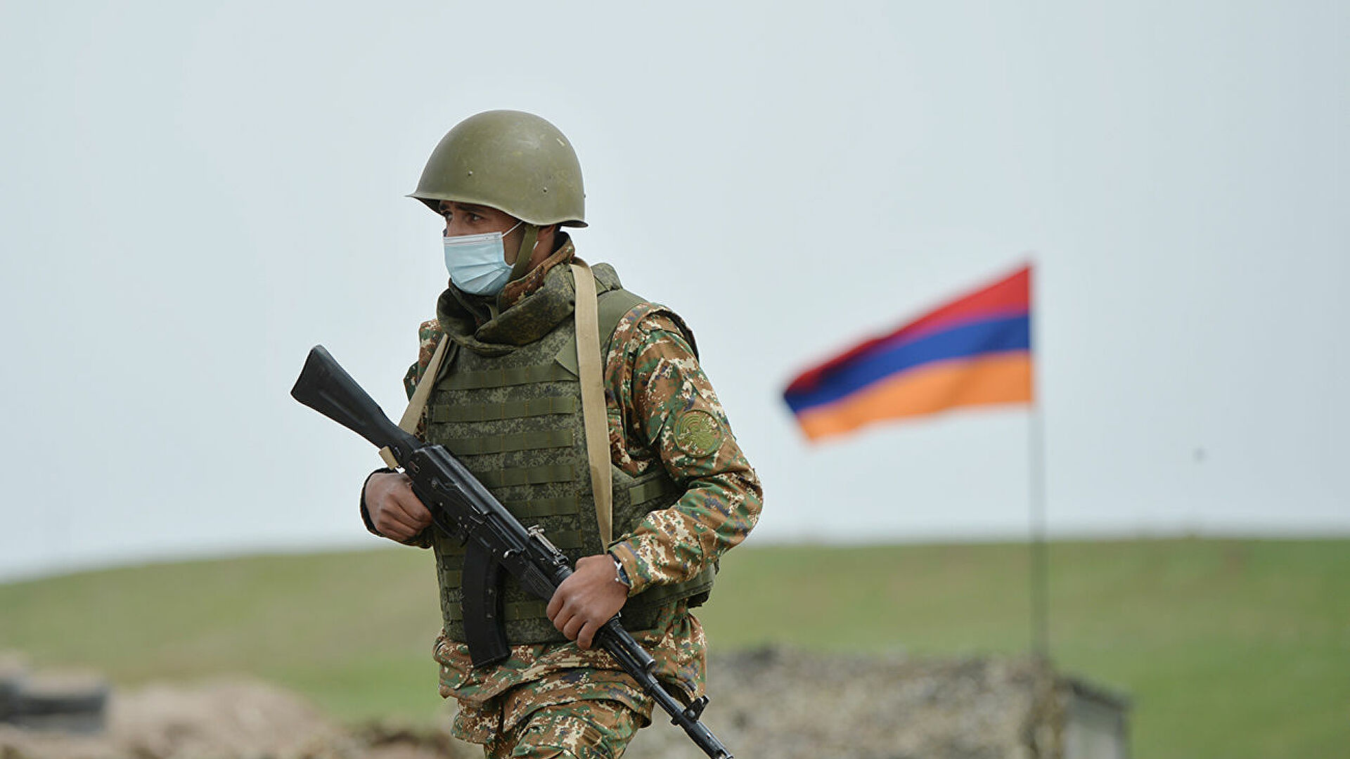 ВС Азербайджана открыли огонь в направлении машины тылового обеспечения (водовоз) N-й войсковой части Министерства обороны РА