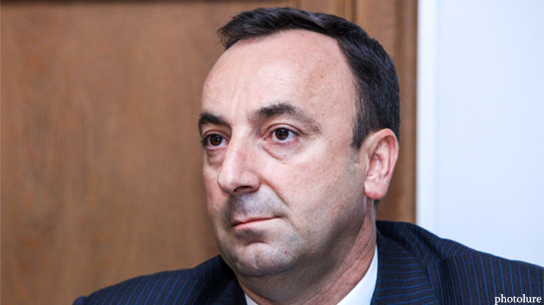 Թովմասյանին չի հետաքրքրում, թե ինչ է կատարվում ԱԺ-ում