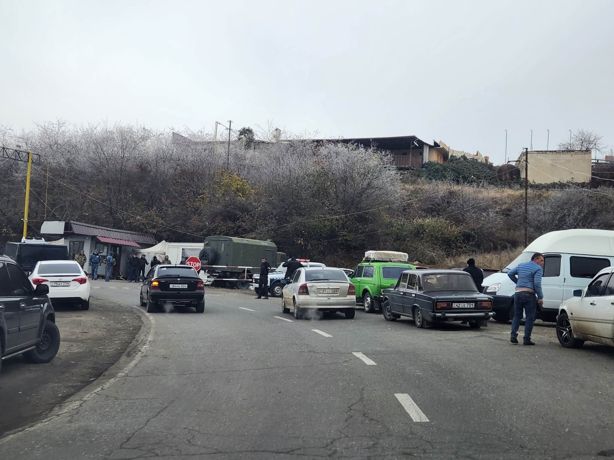 Առողջական ծանր խնդիրներ ունեցող ԱՀ քաղաքացիների տեղափոխումը Երևան շարունակում է անհնար մնալ․ ԱՀ ԱՆ