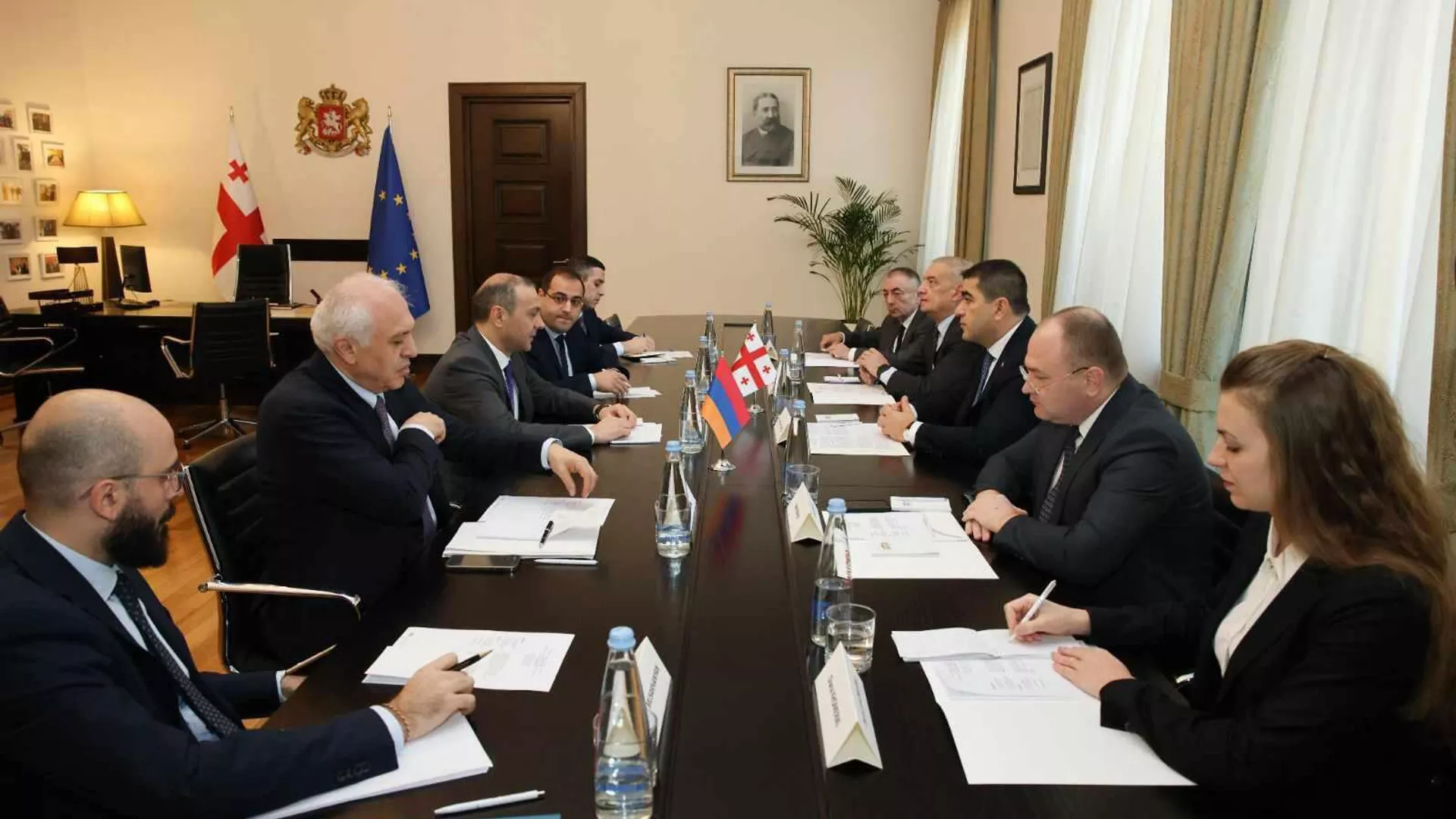 Արմեն Գրիգորյանը Վրաստանի ԱԺ նախագահի հետ խոսել է Երևանի և Բաքվի խաղաղության պայմանագրից