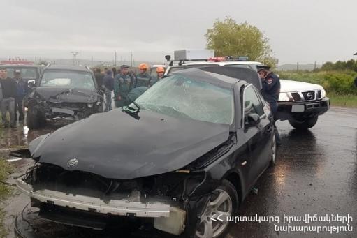 Նոր Հաճնի կամրջի մոտ բախվել են «BMW»-ն և «Mitsubishi Pajero»-ն․ ուղևորներից մեկը մահացել է