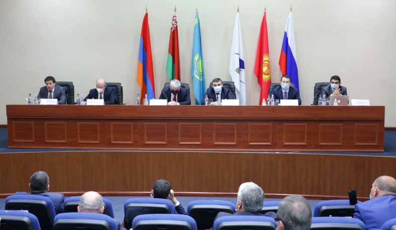 Էկոնոմիկայի նախարարությունում կազմակերպվել է հանդիպում ՀՀ գործարար համայնքի ներկայացուցիչների ու ԵՏՀ պաշտոնյաների հետ