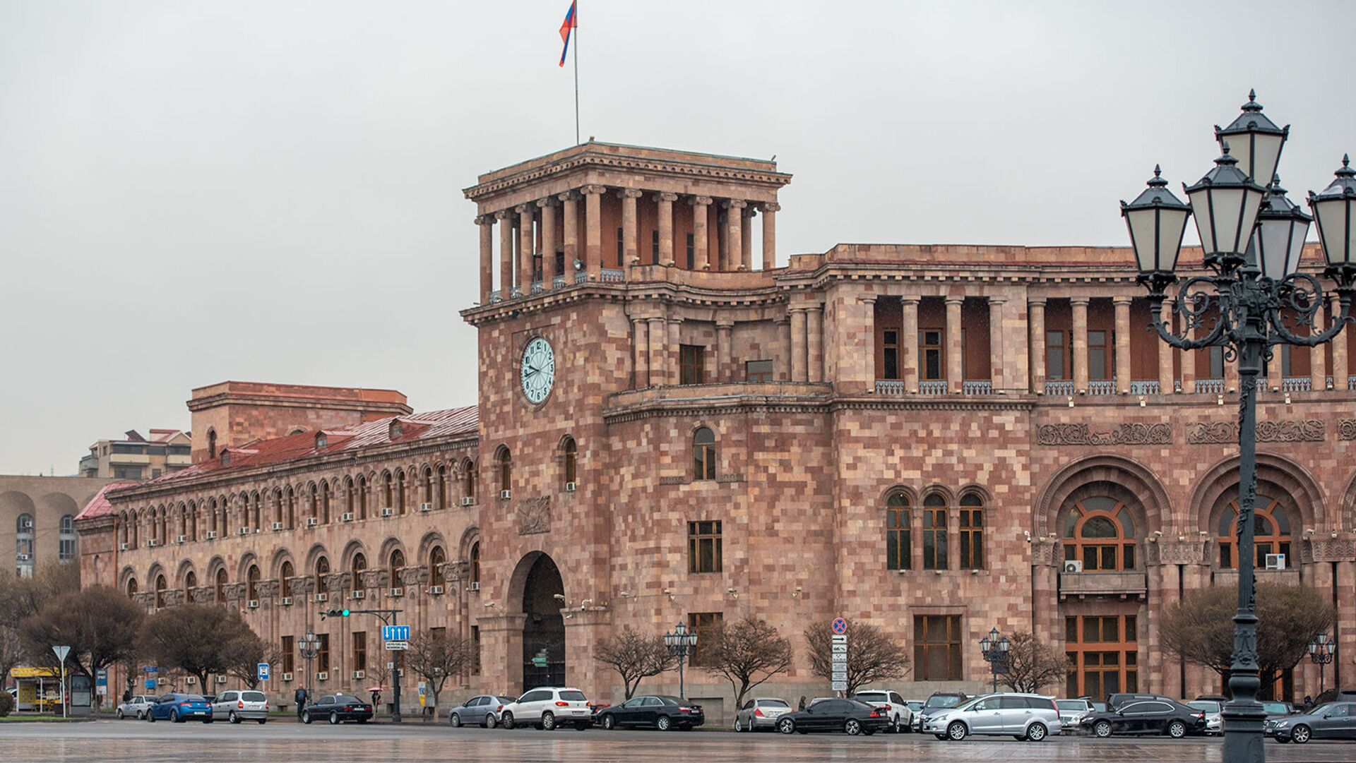 Պետական համակարգում պարգևավճարների մասին որոշումներն գաղտնիության բնույթ չունեն. ՀՀ Կառավարության պարզաբանումը