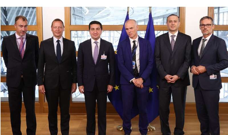 Европейский совет представил подробности встречи главы Совбеза Армении и помощника президента Азербайджана