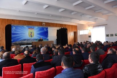 Սահակյանը խորհրդակցություններ է անցկացրել Ասկերանի շրջվարչակազմի պատասխանատուների եւ համայնքների ղեկավարների մասնակցությամբ