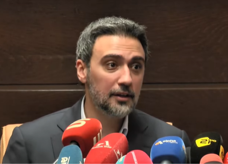 Կարապետյանը հետախուզվում է Ադրբեջանի իշխանությունների իրավասու մարմինների կողմից, նա 177 օր բանտում է Հայաստանում. Արամ Վարդևանյան
