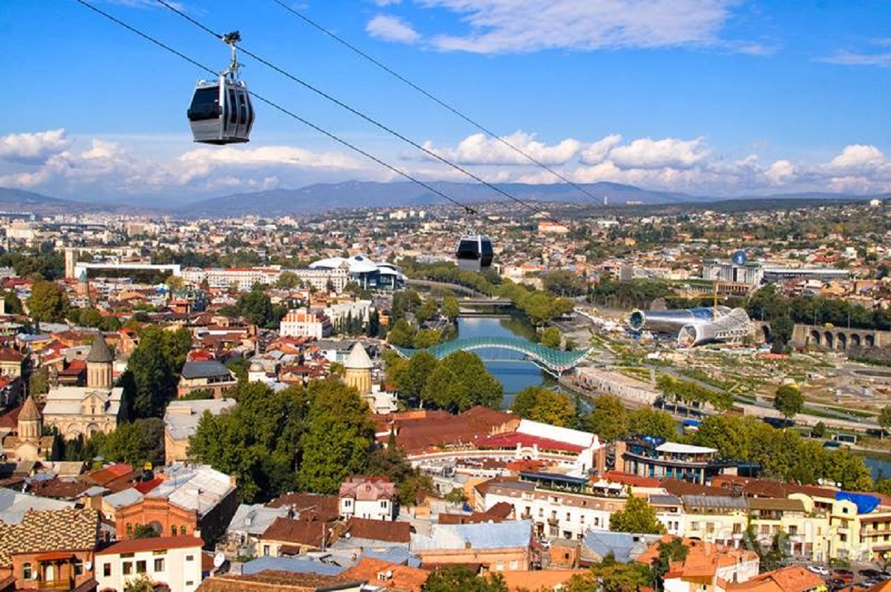 Այսօրվանից Վրաստանում վերացվում է կորոնավիրուսի տարածման դեմ սահմանափակումների մի մասը