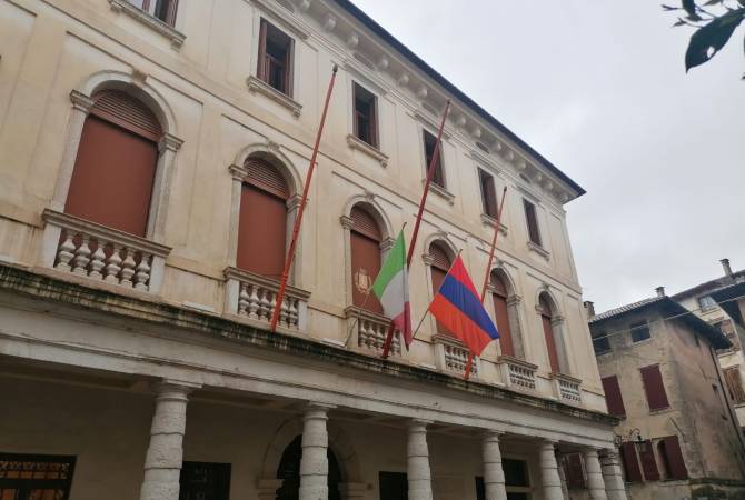 Իտալական Ազոլոյի քաղաքապետարանի շենքին ծածանվում է Հայաստանի դրոշը