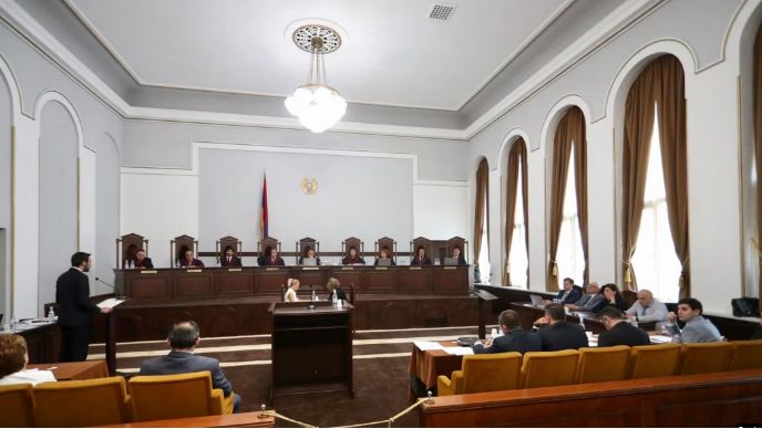 ՍԴ-ն վարույթ ընդունեց ՀԷՑ-ին առնչվող ընդդիմադիրների դիմումը