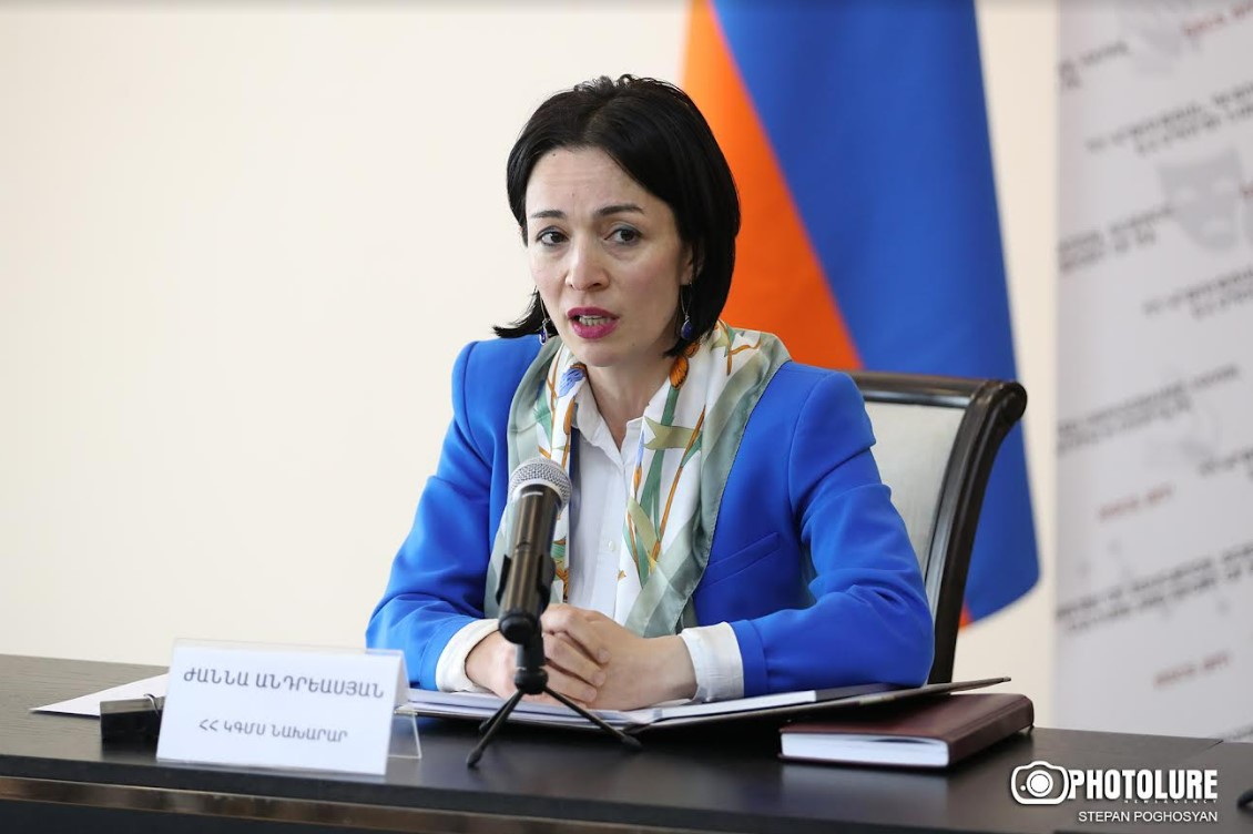 Ինչո՞ւ է ԿԳՄՍ նախարարի երեխան արտասահմանում սովորում. պարզաբանում է նախարարը