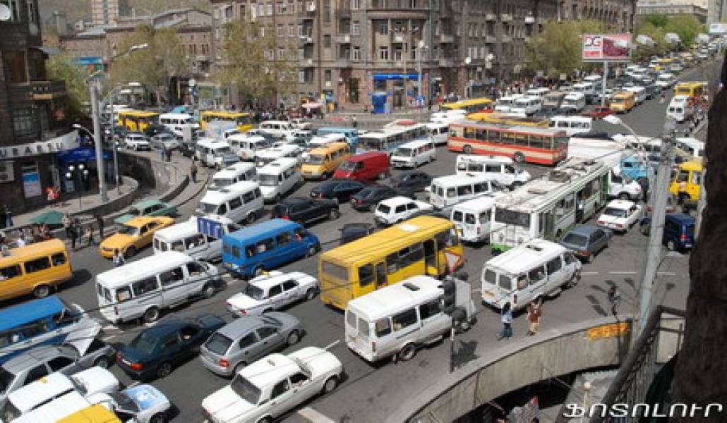 Վարորդներին 9 բալի փոխարեն կտրամադրվի 13-ը, բայց վթարածին խախտումների համար կբարձրացվեն տուգանային միավորները. Արմեն Խաչատրյան
