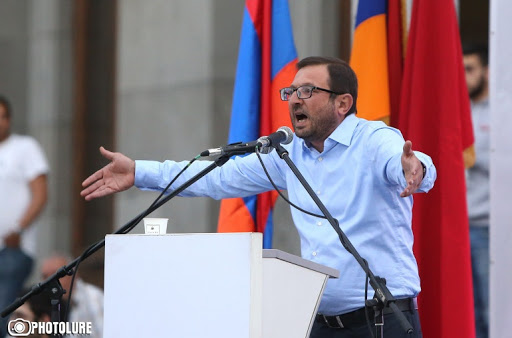 Արմեն Սարգսյանը չի ստորագրել Օնիկ Գասպարյանին պաշտոնից ազատելու Փաշինյանի որոշումը․ Գեղամ Մանուկյան