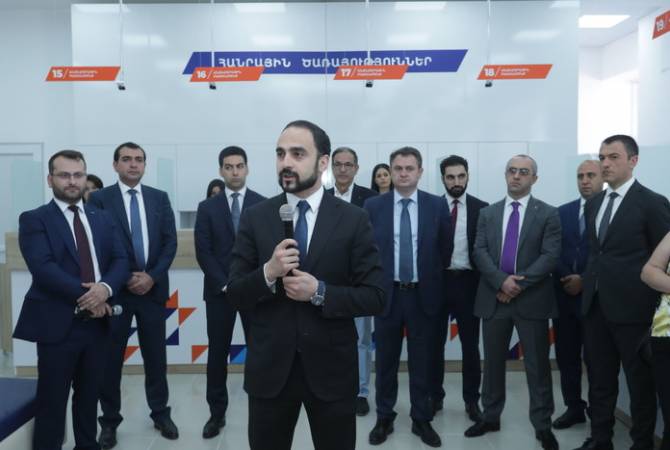 Տիգրան Ավինյանը Գյումրիում մասնակցել է Հանրային ծառայությունների միասնական գրասենյակի բացմանը