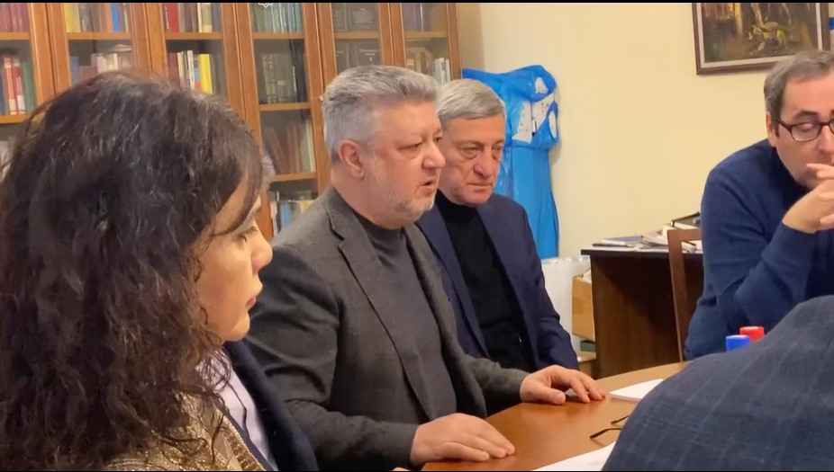 Մոսկվայում ԼՂՀ ներկայացուցիչը ՌԴ-ում ՀՀ դեսպանատանը հանդիպել է հայ համայնքի ներկայացուցիչների հետ և ներկայացրել շրջափակված Արցախի կարիքները