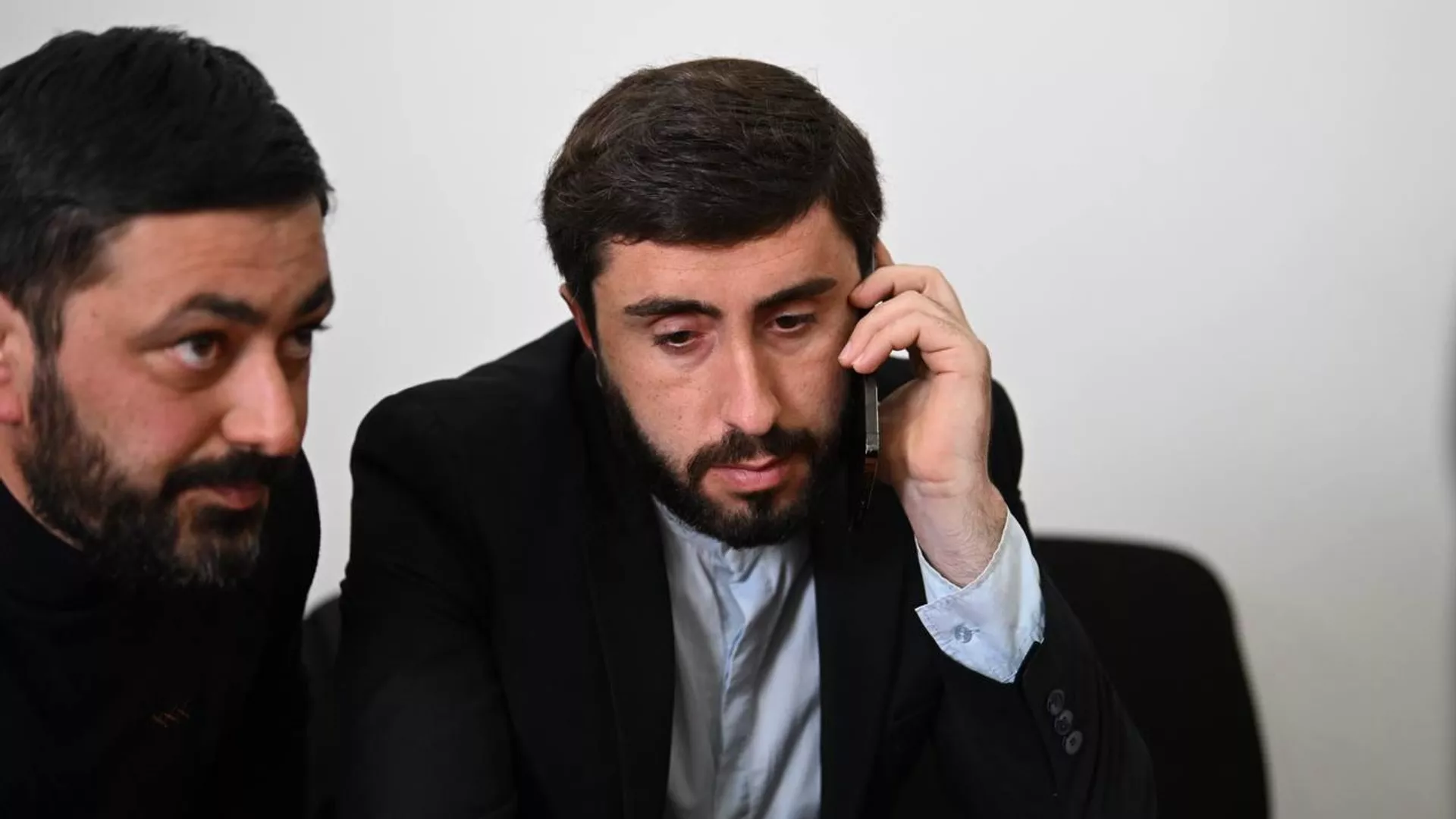 Կարգալույծ արված Ստեփան Ասատրյանը և Արամայիս Թախմազյանը հայց են ներկայացրել եկեղեցու դեմ