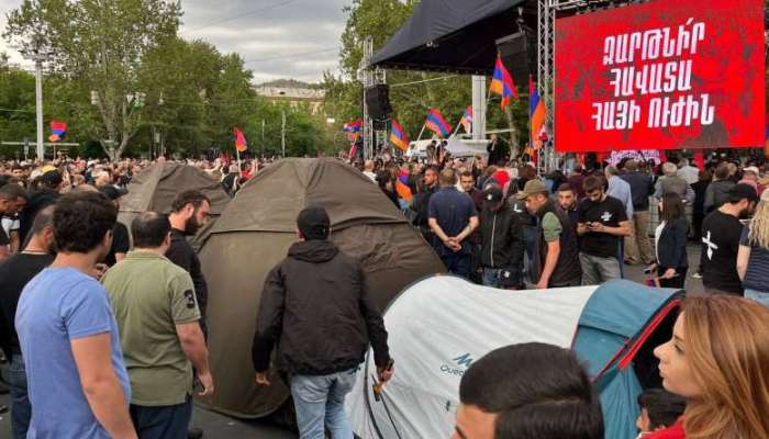 Հանրահավաք՝ Ֆրանսիայի հրապարակում (ուղիղ)