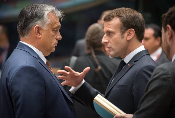 Ֆրանսիայի նախագահն ու Հունգարիայի վարչապետը քննարկել են Ռուսաստանից նավթի ներկրման էմբարգոյի հարցը