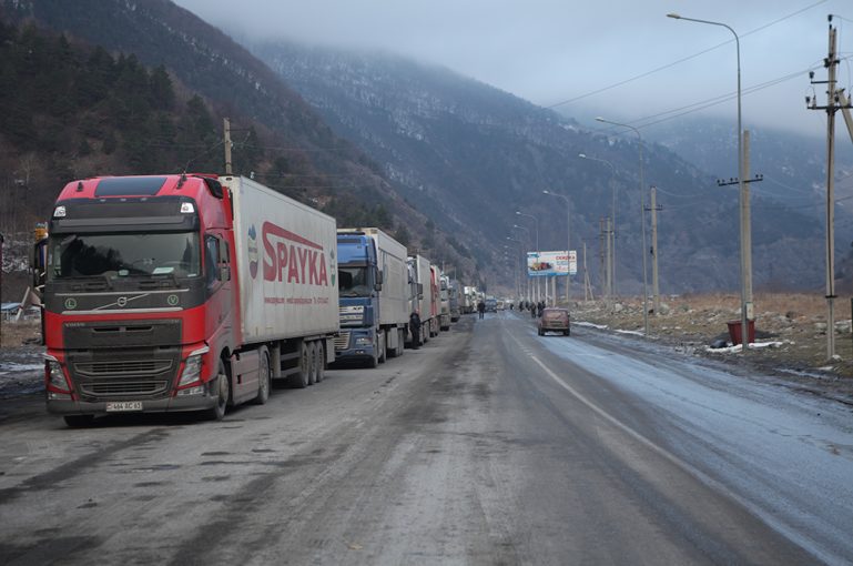 Ստեփանծմինդա-Լարս ավտոճանապարհը բաց է միայն բեռնատար տրանսպորտային միջոցների համար