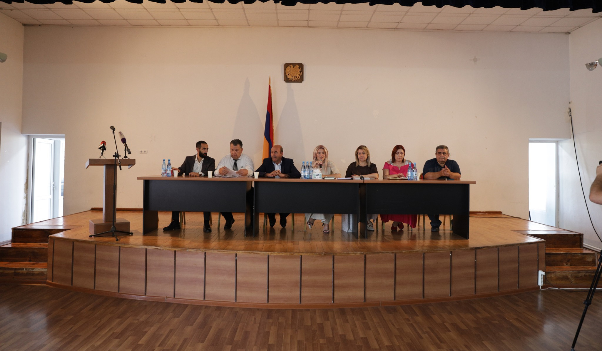 Շիրակի մարզից բուհեր դիմած շրջանավարտների 75,1 տոկոսն ընդունվել են, որոնցից 261-ը՝ անվճար․ Արաքսիա Սվաջյան
