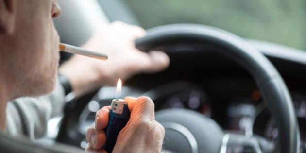 40 վարորդ տուգանվել է մեքենան վարելիս ծխելու համար․ ՃՈ-ն ուժեղացված ծառայություն է իրականացրել