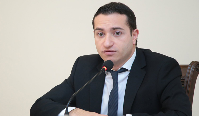 Օլիգարխների չեմ ճանաչում, խոշոր գործարարների գիտեմ, որոնք նվիրատվություն են կատարում. Մխիթար Հայրապետյան