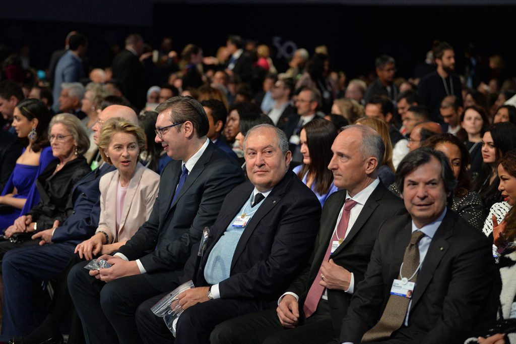 Աշխարհը չի լինելու գործարանների երկիր, այլ՝ երիտասարդների աշխարհ է. նախագահ