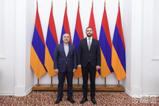 Ռուբեն Ռուբինյանը և դեսպան Սոբհանին մտքեր են փոխանակել Հայաստան-Իրան օրակարգի և տարածաշրջանային անվտանգությանը վերաբերող հարցերի շուրջ