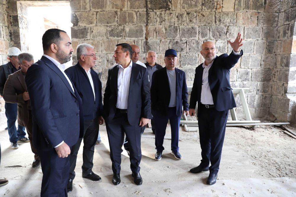 Քաղաքաշինության կոմիտեի նախագահը Շիրակի մարզպետի հետ շրջայց է կատարել մարզի շինարարական հրապարակներ