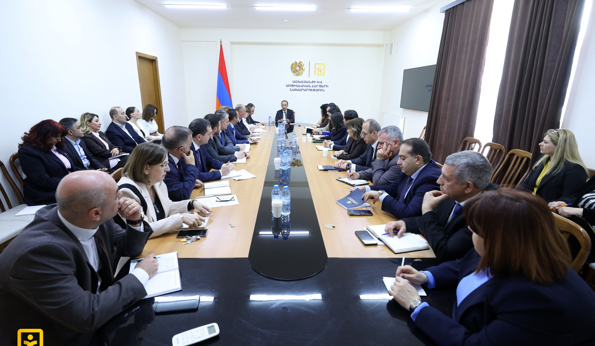 Քննարկվել են ԱՍՀ նախարարության առաջնահերթություններին առնչվող հարցեր