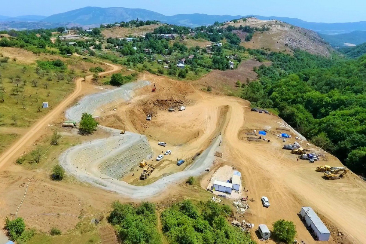Ադրբեջանը սկսել է թունելների կառուցումն Ահմադբեյլի-Վարանդա-Շուշի մայրուղու վրա